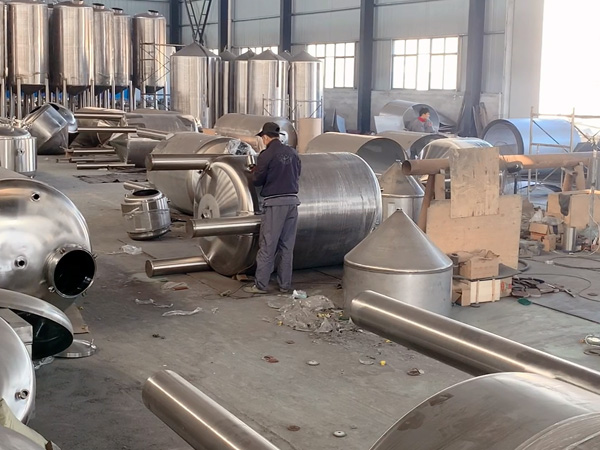 生產(chǎn)車(chē)間一角